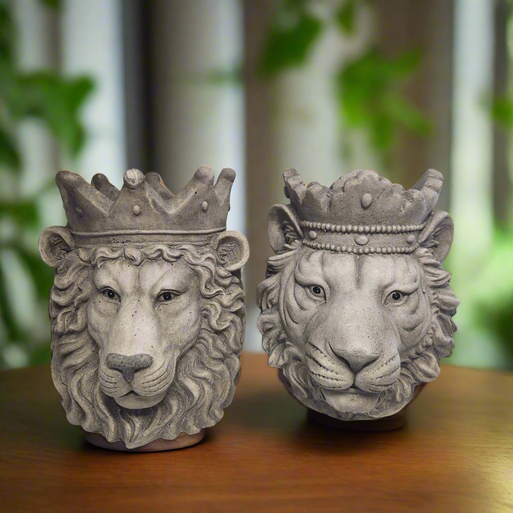 Lion Head Planter with Crown: Regal Decor for Your Home