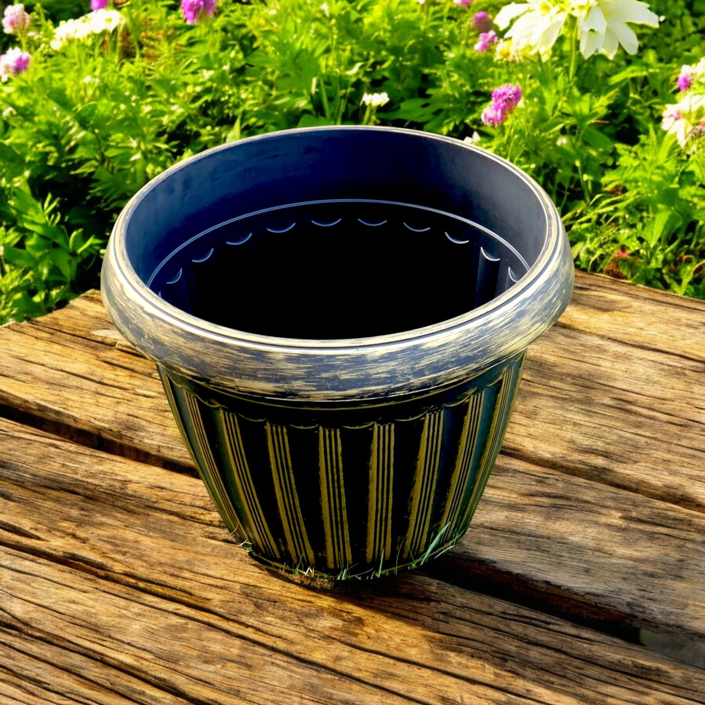 Vintage Bronze Striped Garden Planter – 37CM X 29CM (Single/Pack of 2)