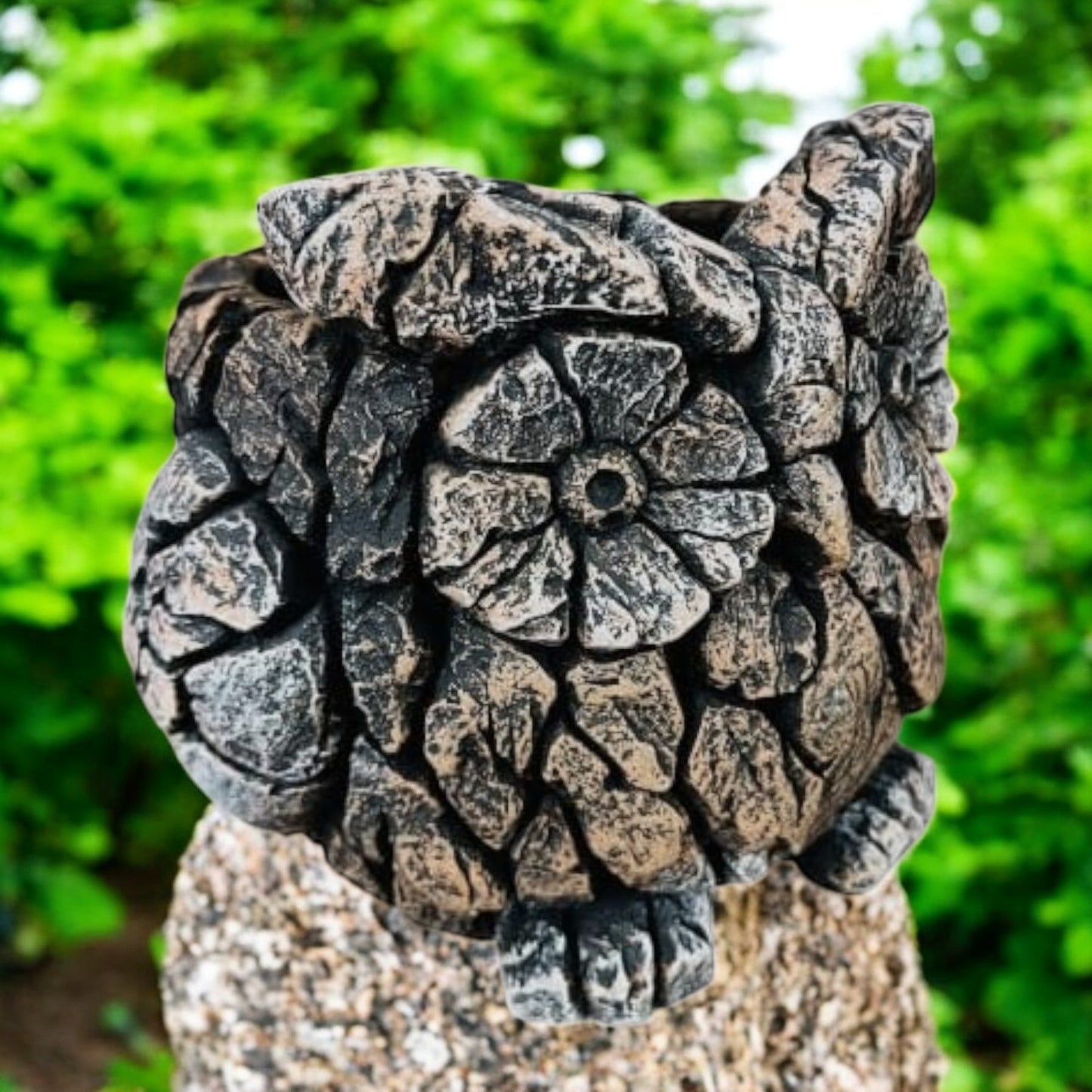 Rustic Owl Cement Planter – 22cm Decorative Garden Pot – Single / Pack of 2 / Pack of 3