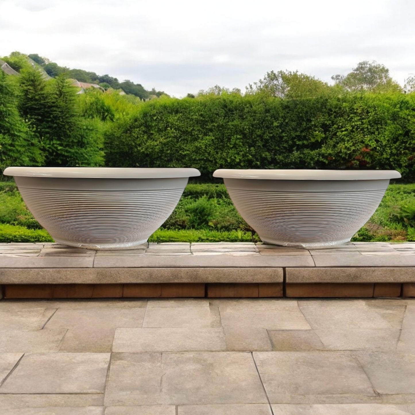 Helix 17" Garden Bowl Planter – Powdered Clay & Beige Grey | 13.2L Outdoor Pot