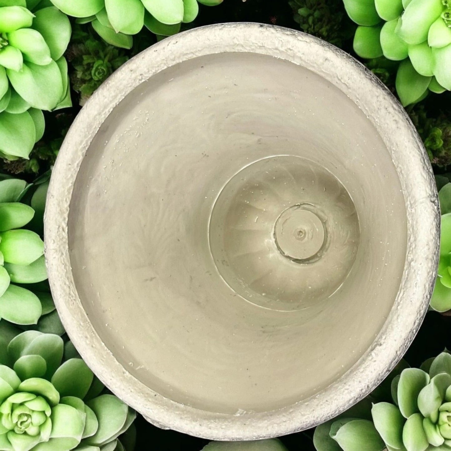 Antique-Style Garden Urn Planter – Large Outdoor Vase for Plants (Single or Pair)