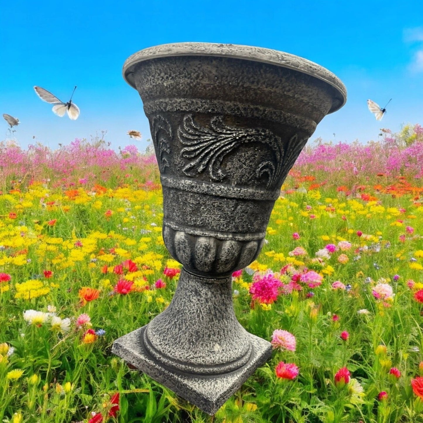 Antique-Style Garden Urn Planter – Large Outdoor Vase for Plants (Single or Pair)
