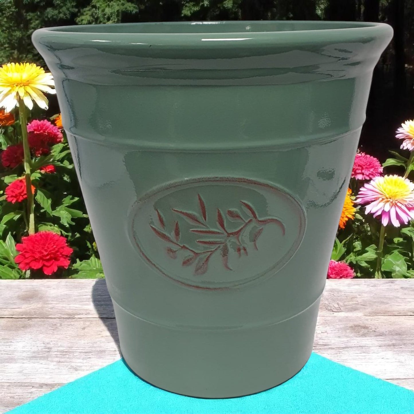 Olive Planter Pot 23cm – Decorative Green & Grey Plant Pot | 6L Garden Container