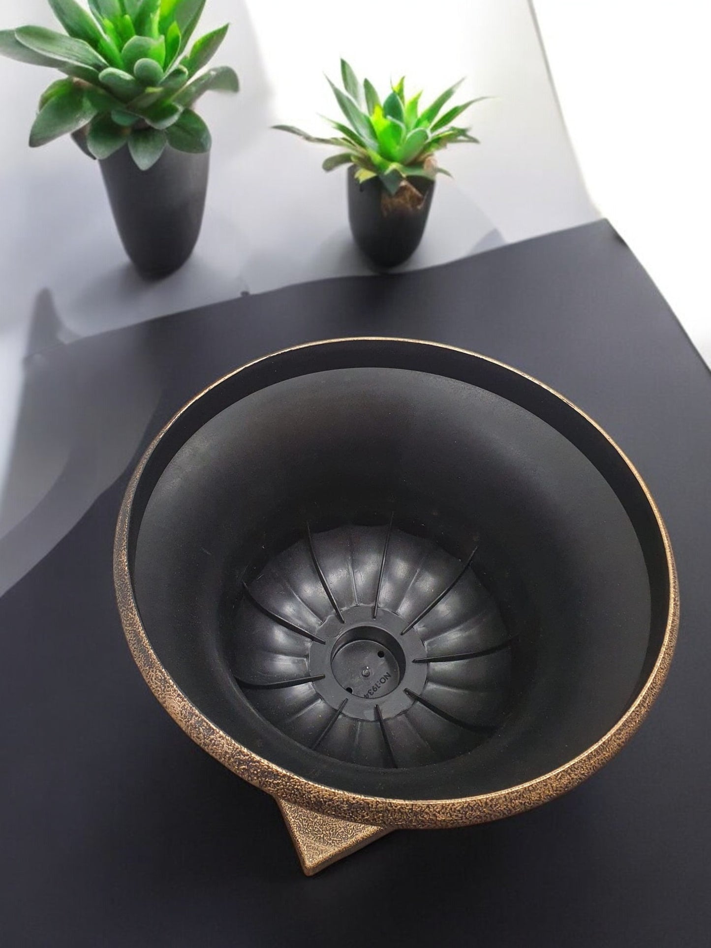 Elegant Garden Pedestal Planter Classic Ornate Outdoor & Indoor Plant Pot (Height: 36cm,Diameter: 34cm)