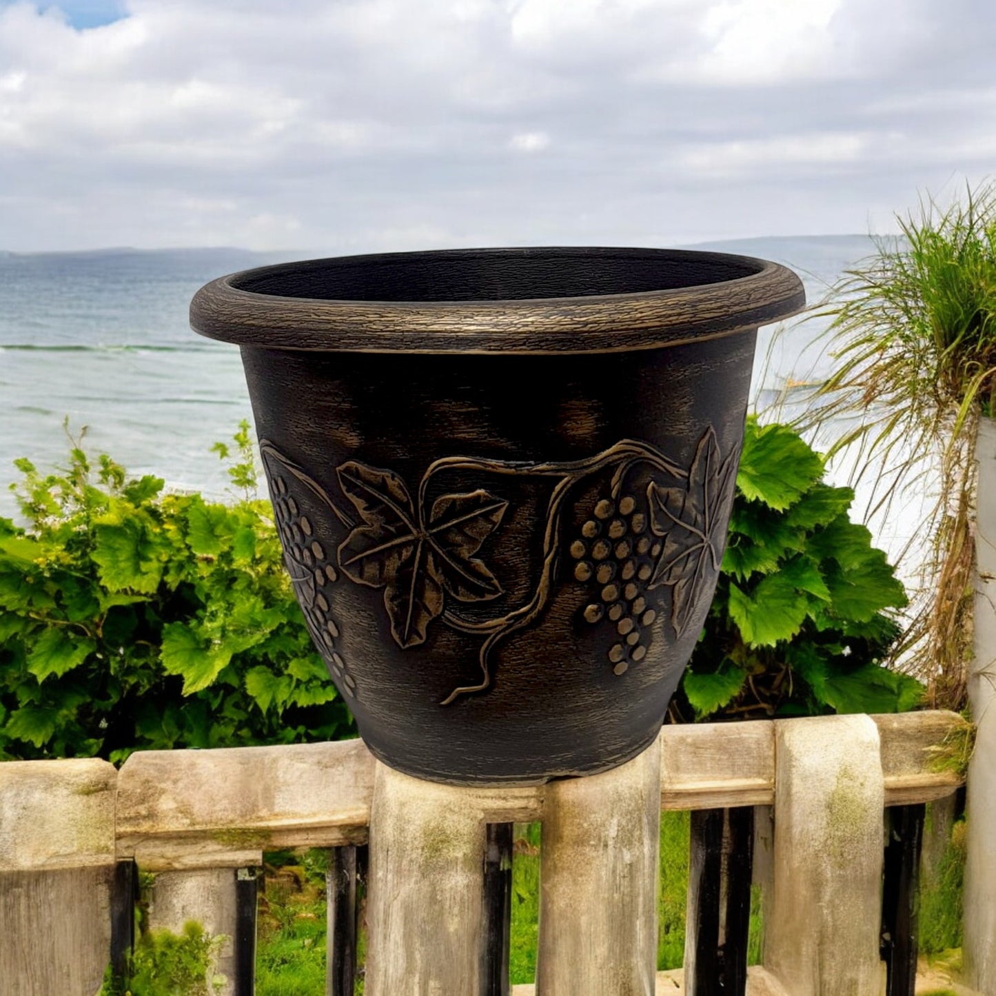 Antique-Style Planter Pot with Grape Vine Design – 28CM X 37CM (Single/Pack of 2)