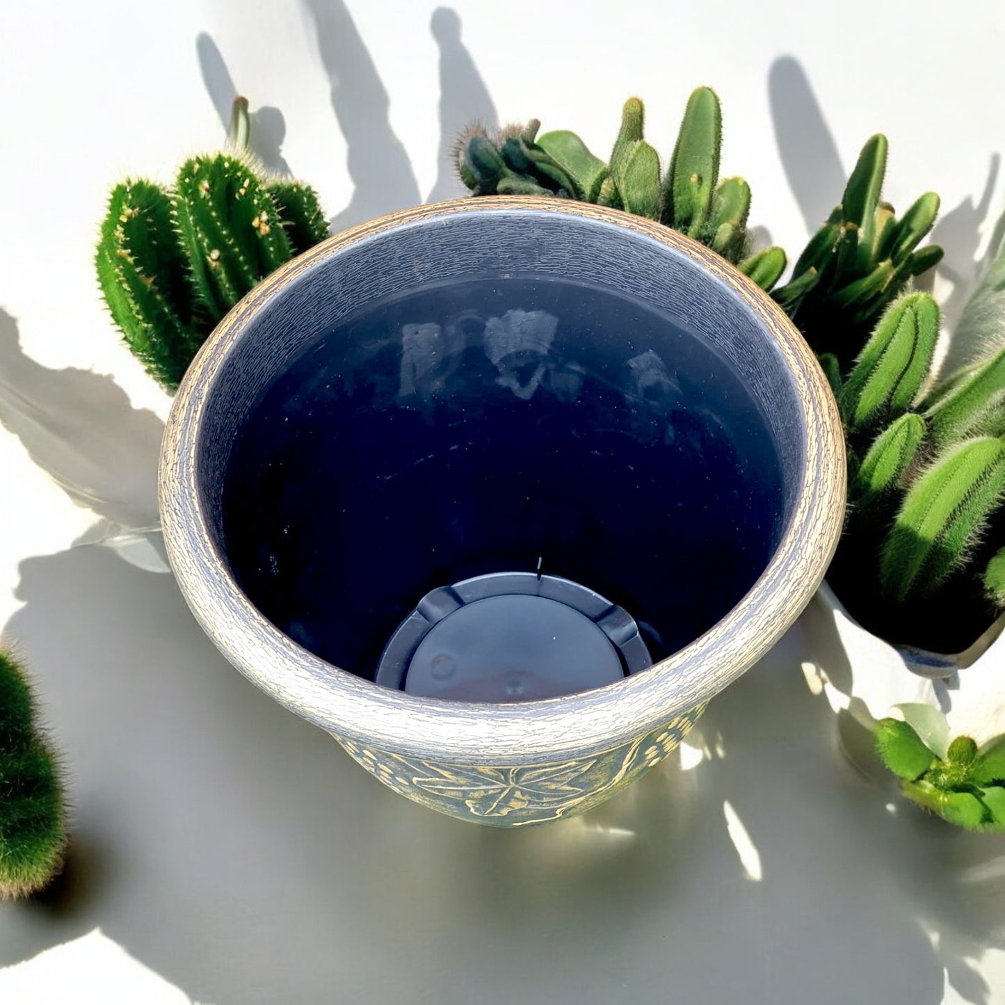 Antique-Style Planter Pot with Grape Vine Design – 28CM X 37CM (Single/Pack of 2)