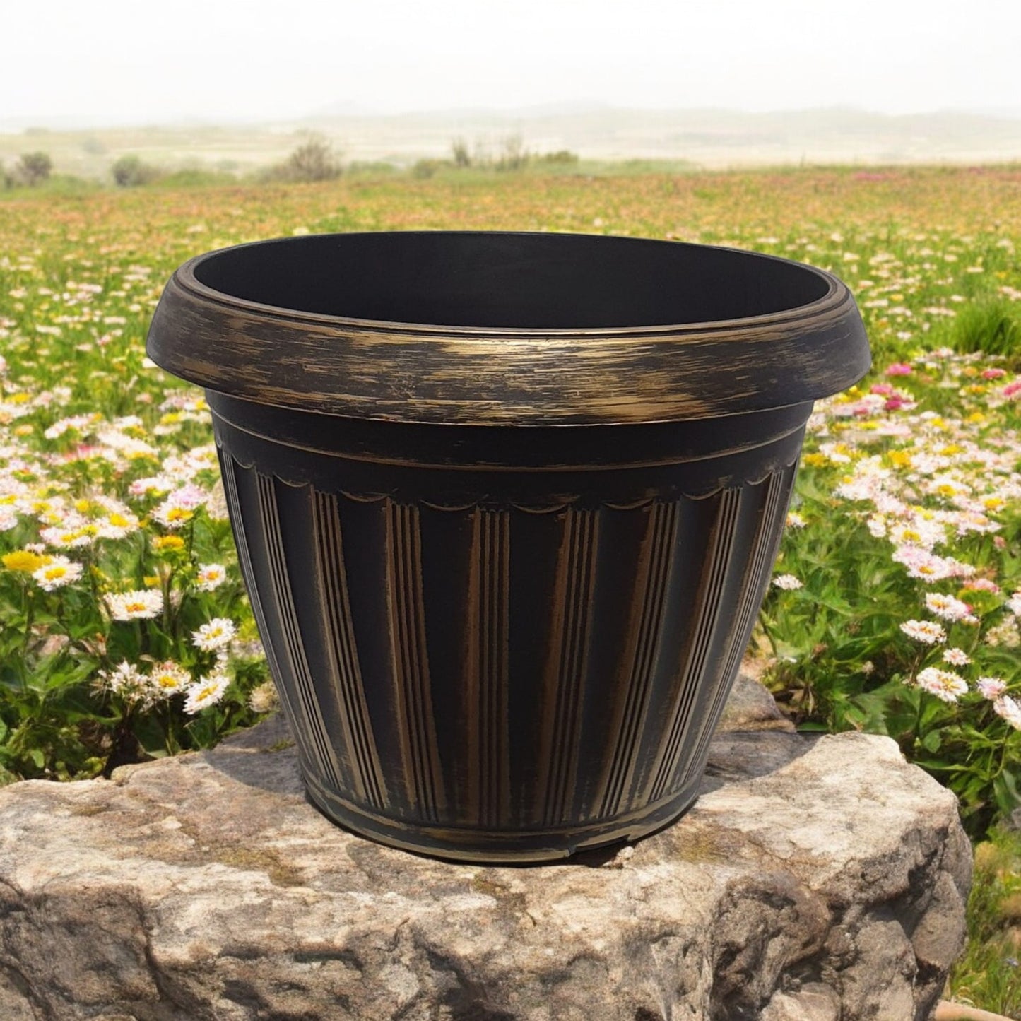 Vintage Bronze Striped Garden Planter – 37CM X 29CM (Single/Pack of 2)