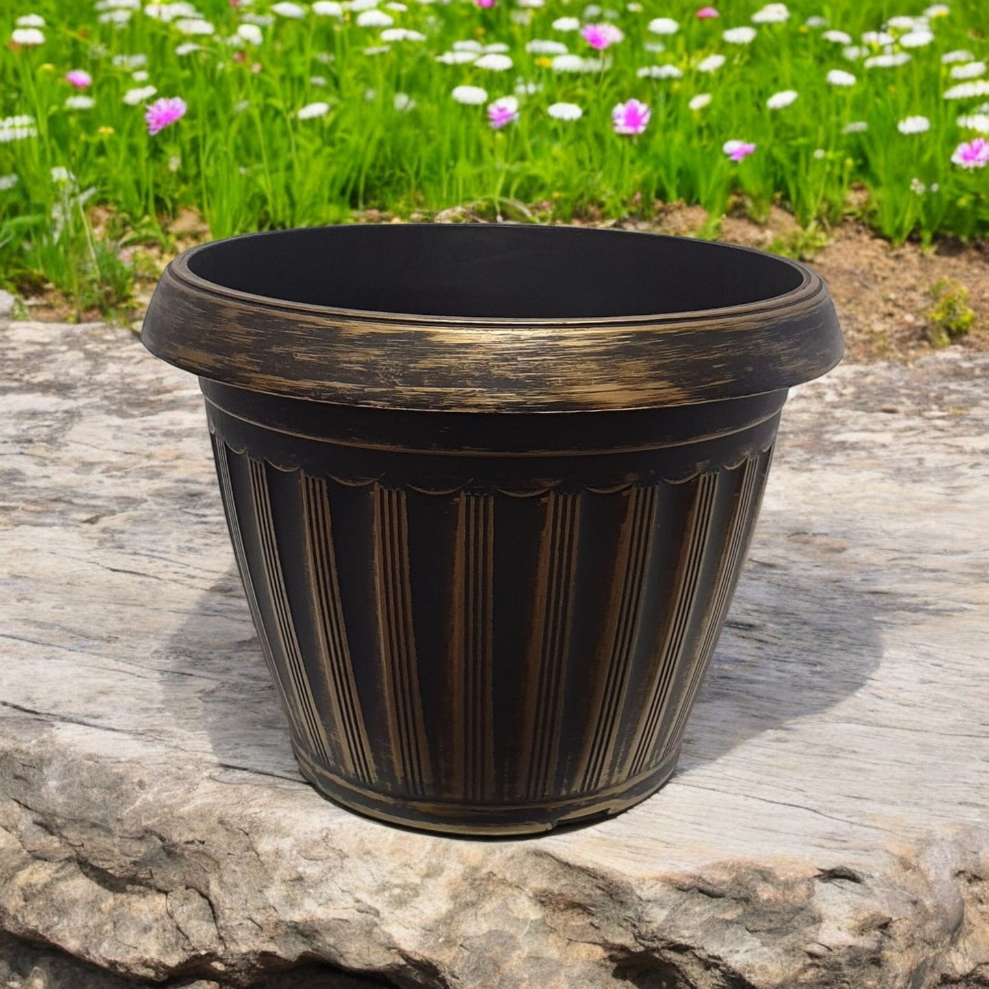 Vintage Bronze Striped Garden Planter – 37CM X 29CM (Single/Pack of 2)