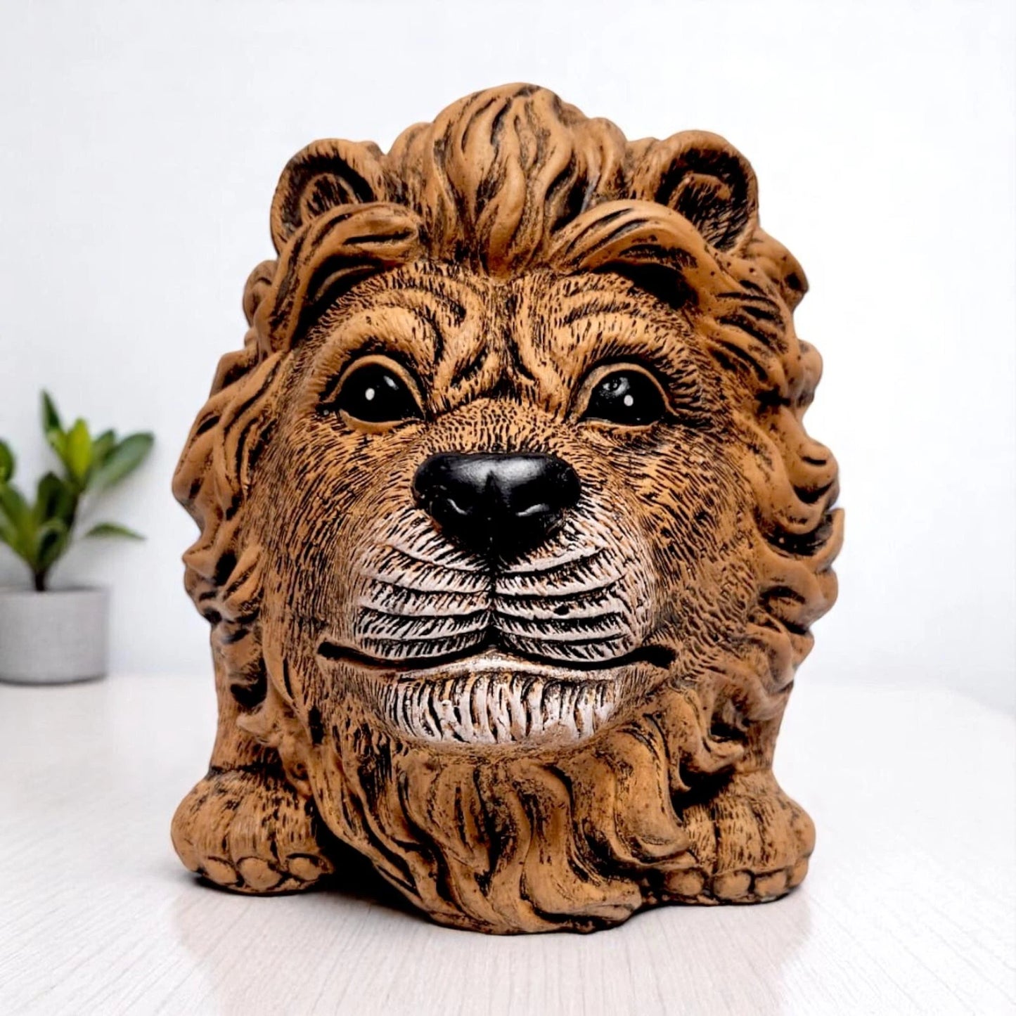 Rustic Lion Head Planter – Concrete Garden Ornament Pot – Small or Large