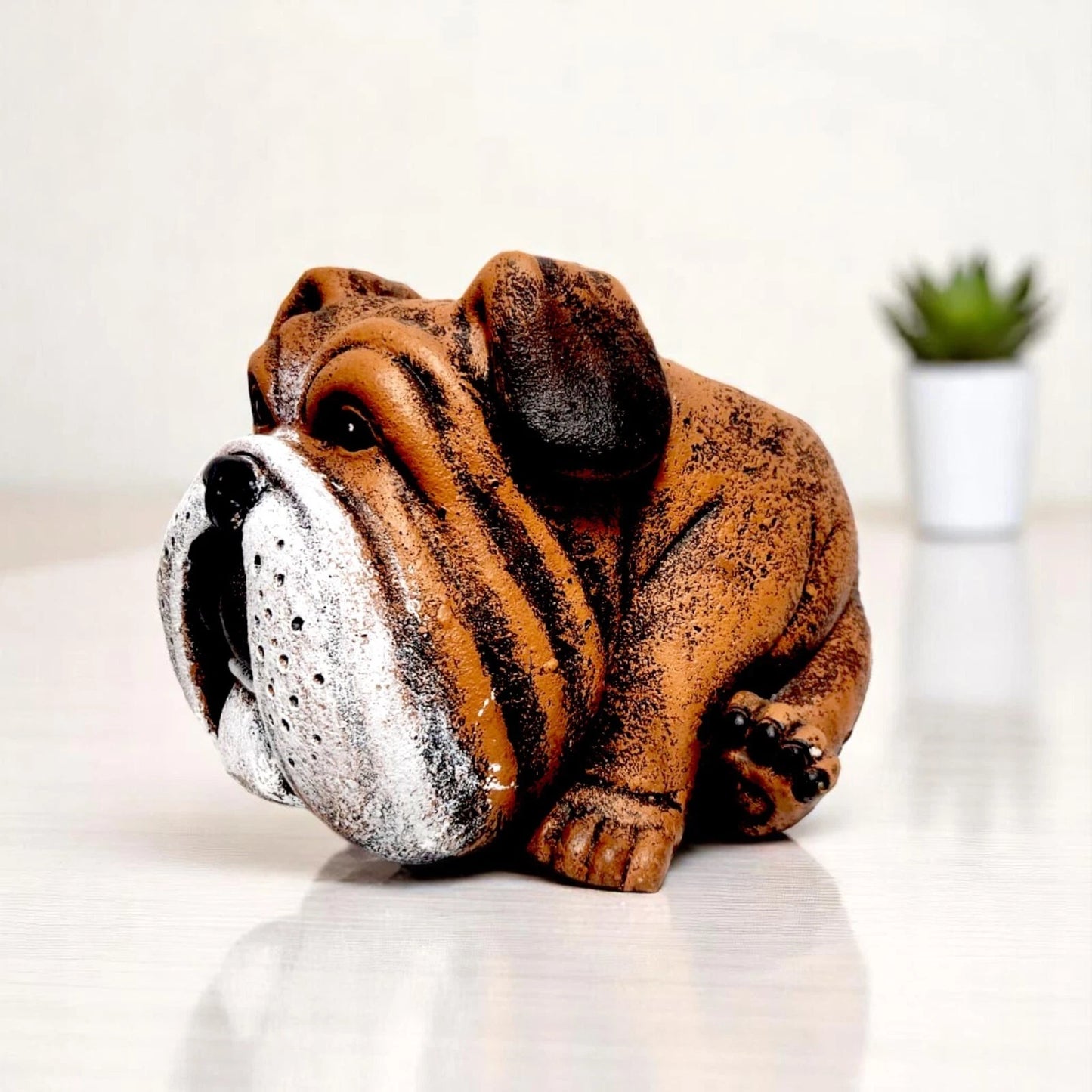 Bulldog Dog Resin Planter Pot – Animal Garden Ornament – Indoor/Outdoor Cement Effect – Large & Small Sizes
