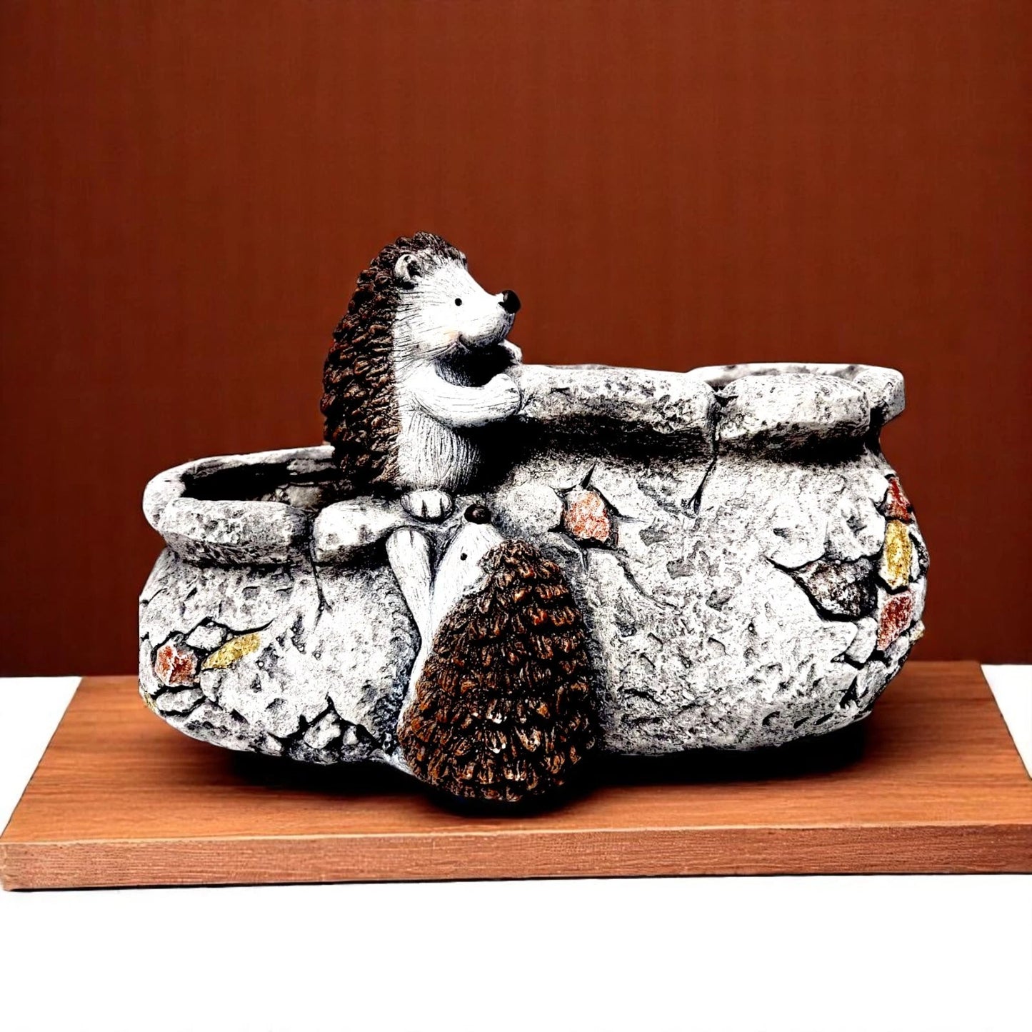 Resin Hedgehog Planter – Rustic Animal Garden Pot Decoration (24cm x 38cm)