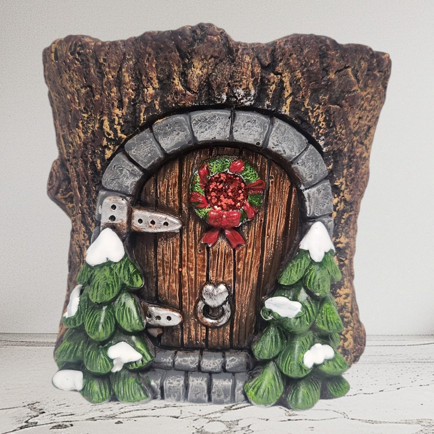 Divas World Enchanted Christmas Fairy Door - Festive Garden Decoration