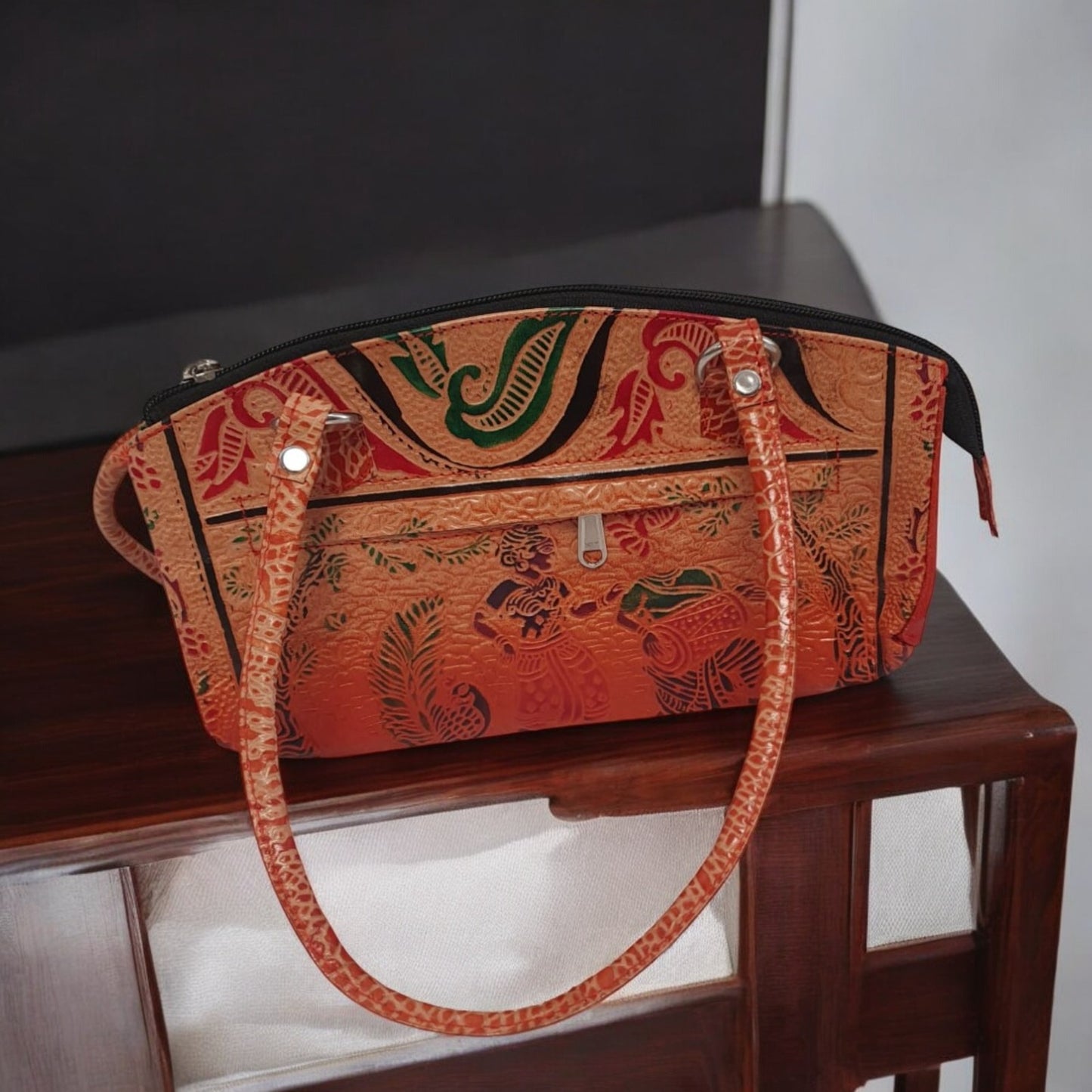 Handcrafted Leather Shoulder Bag – Ethnic Art Design, 25cm x 12cm