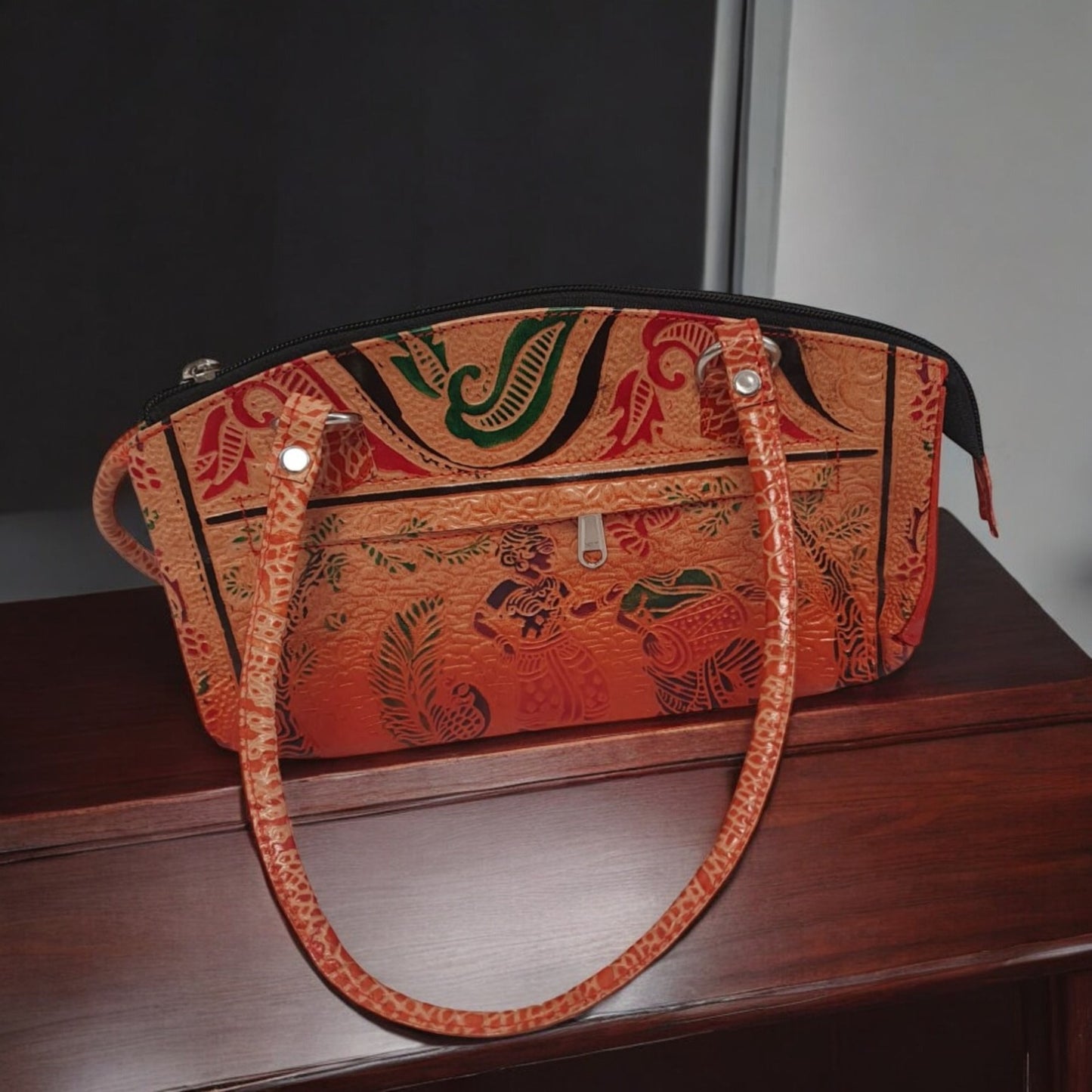 Handcrafted Leather Shoulder Bag – Ethnic Art Design, 25cm x 12cm