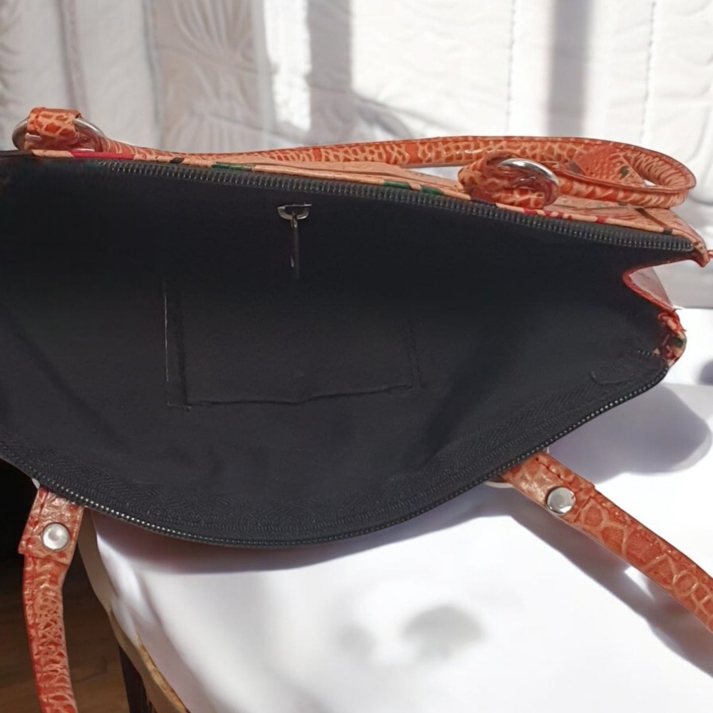 Handcrafted Leather Shoulder Bag – Ethnic Art Design, 25cm x 12cm