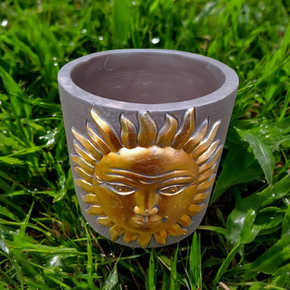 Golden Sun Cement Planter – 13.8cm Decorative Indoor/Outdoor Pot