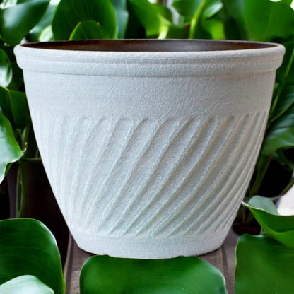 Classic White Round Flower Pot – Vintage Garden Planter, 28L