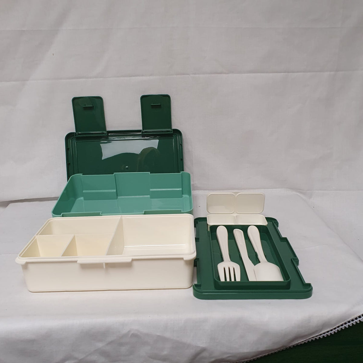 Compartment Lunch Box with Cutlery & Two-Section Sauce Container – Grey, Pink, Beige, Green or Blue
