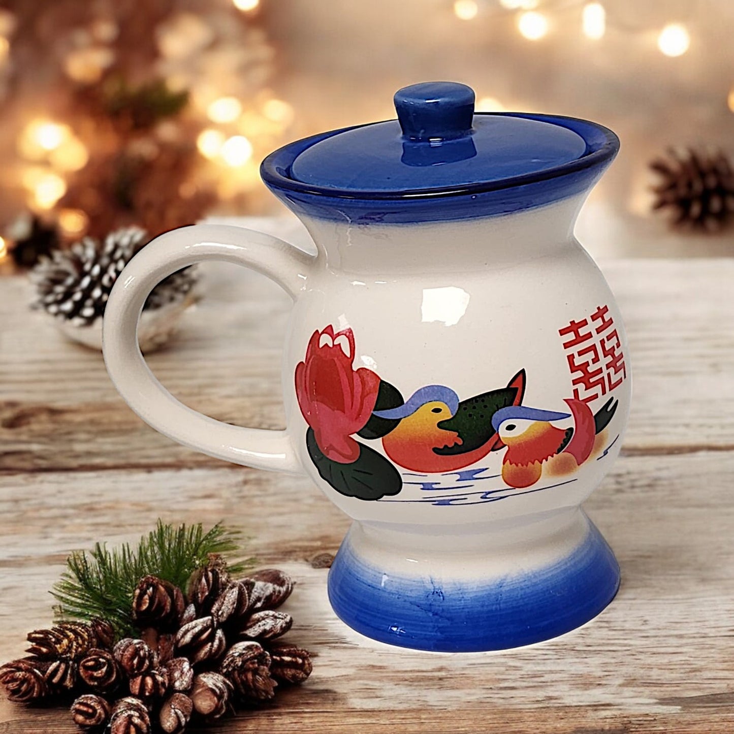 Unique Chinese-Style Ceramic Chamber Pot Shaped Tea Cup