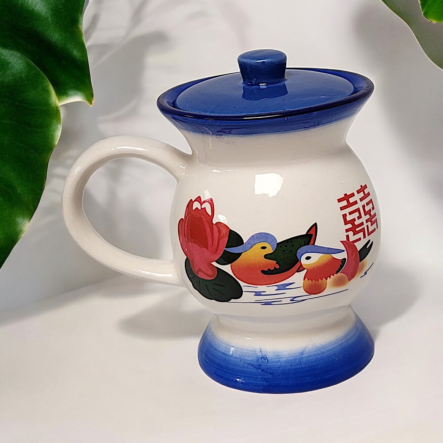 Unique Chinese-Style Ceramic Chamber Pot Shaped Tea Cup