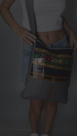 Handmade Embroidered Crossbody Shoulder Bag – 4 Zip Pockets, 15x13cm