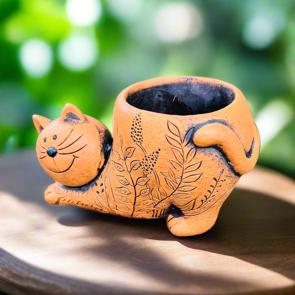 Golden Retriever Planter - A Joyful Addition to Your Home